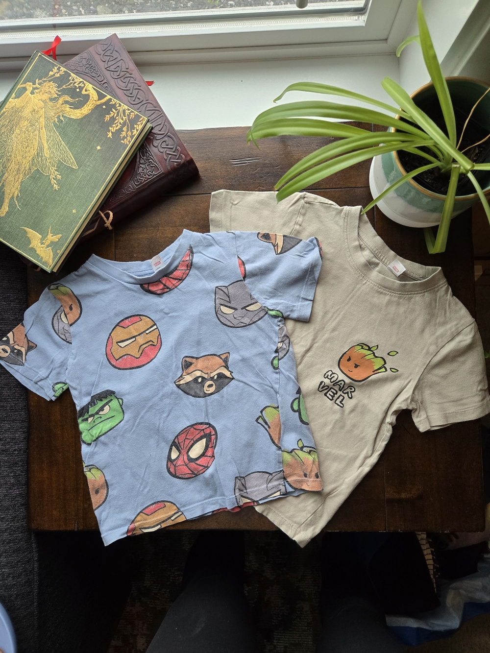 H&M Marvel Kids Short Sleeve Tee Set - Light Blue & Beige Graphic Tees